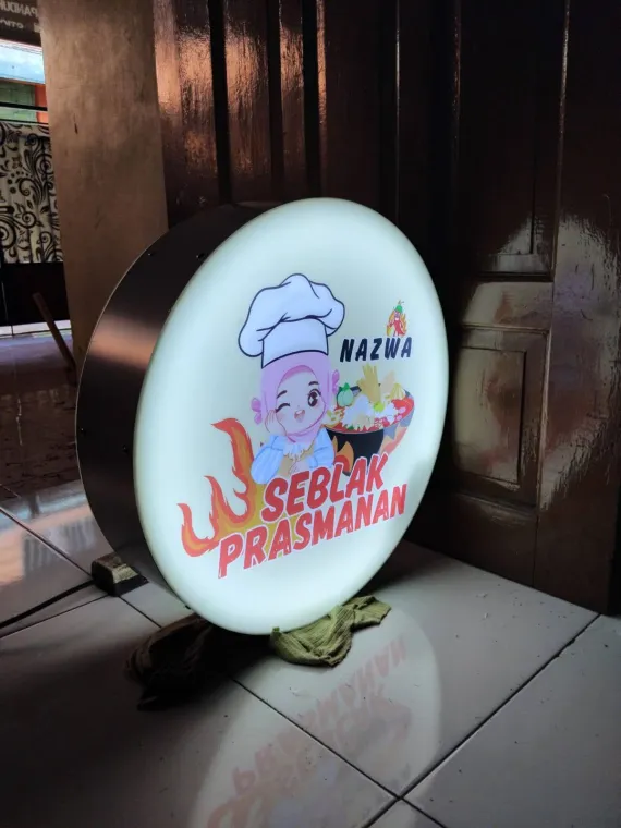Neon Box Cafe Bali