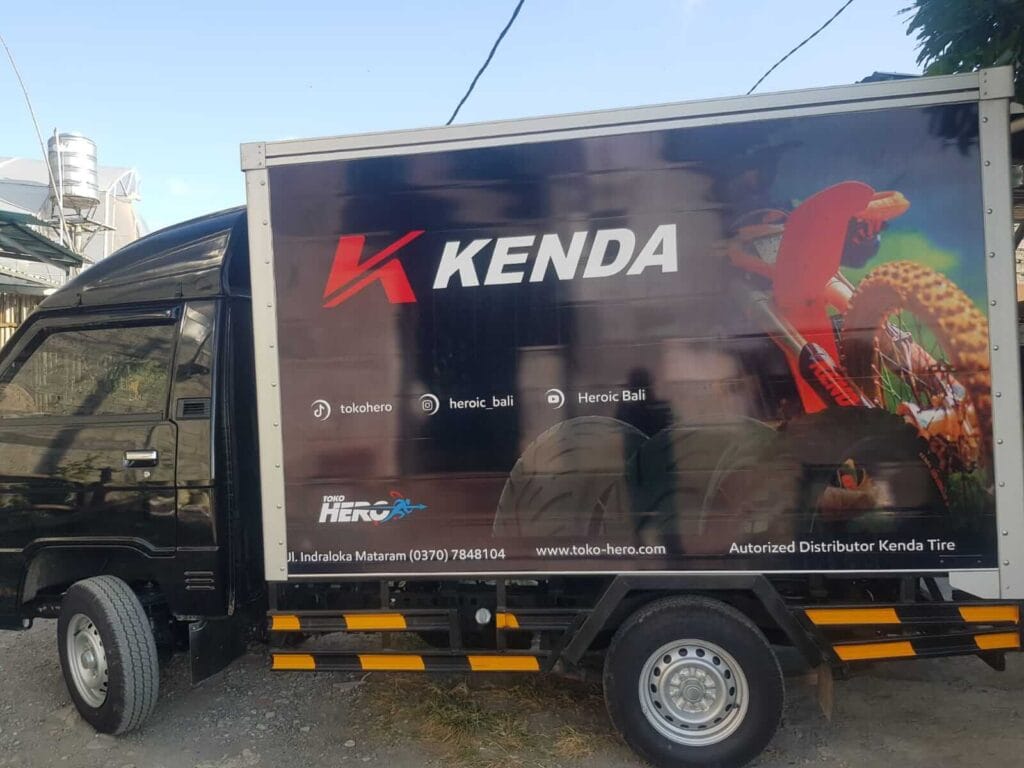 sticker mobil box di bali